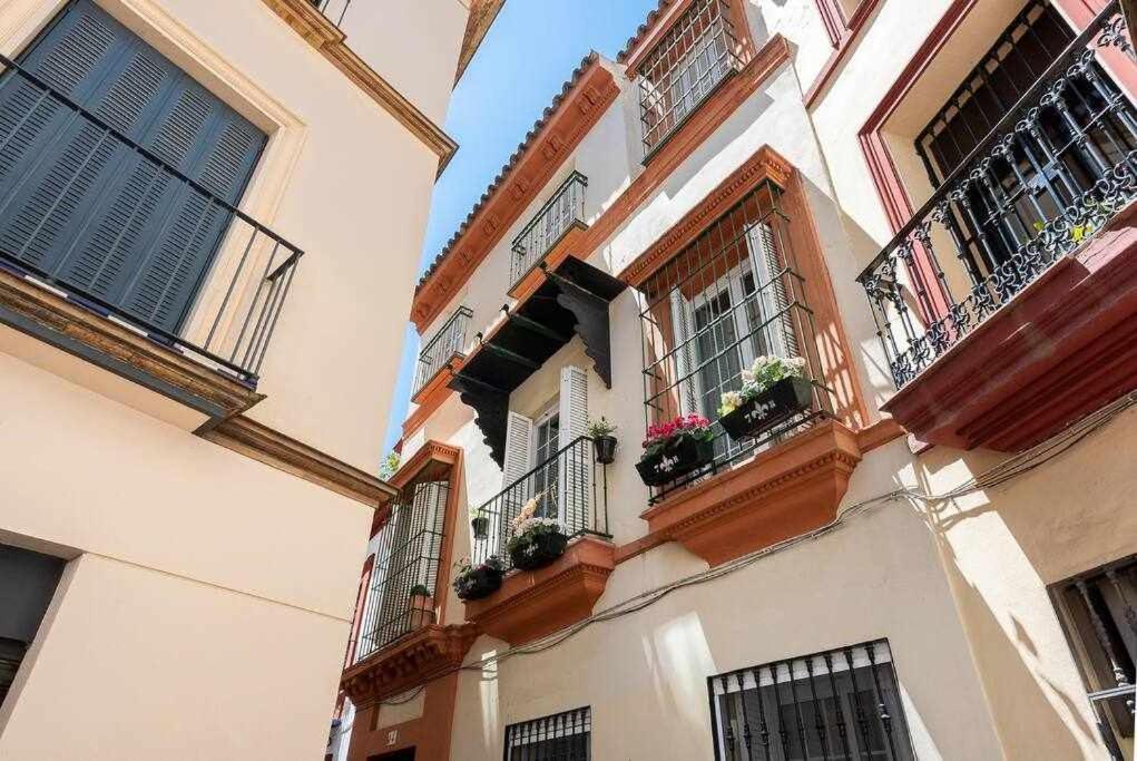 Monkeys Apartments 7Revueltas Deluxe Sevilla Exterior foto